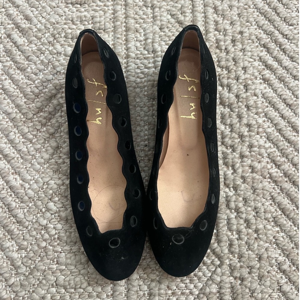 French Sole NY Black Suede Scalloped Grommet Wedge Heels Made in Spain 7B